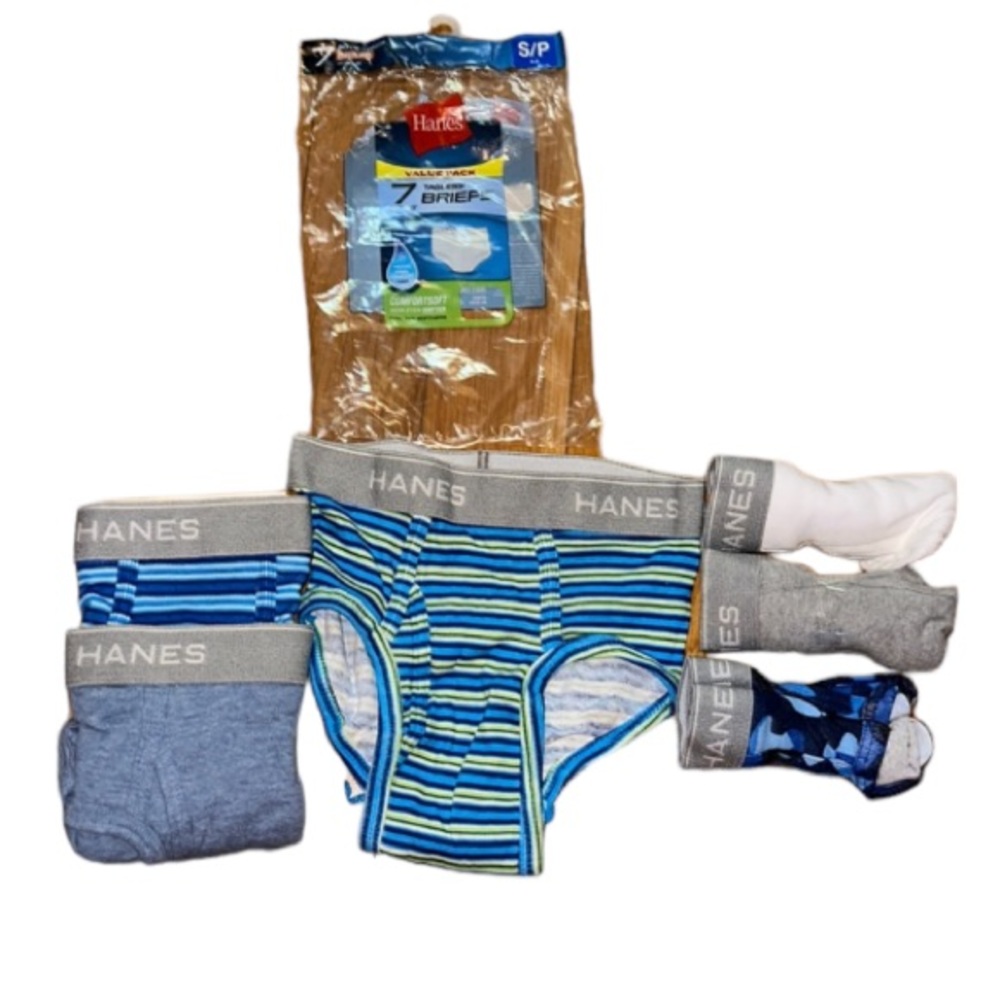 Hanes boys Six Pack Of Tagless Briefs (Assorted)